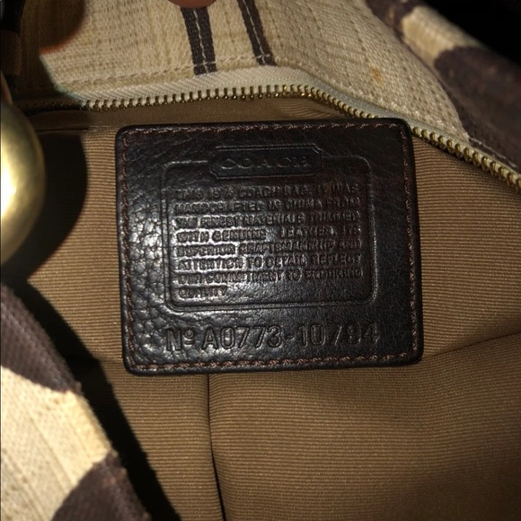Coach signature handbag - Picture 4 of 4